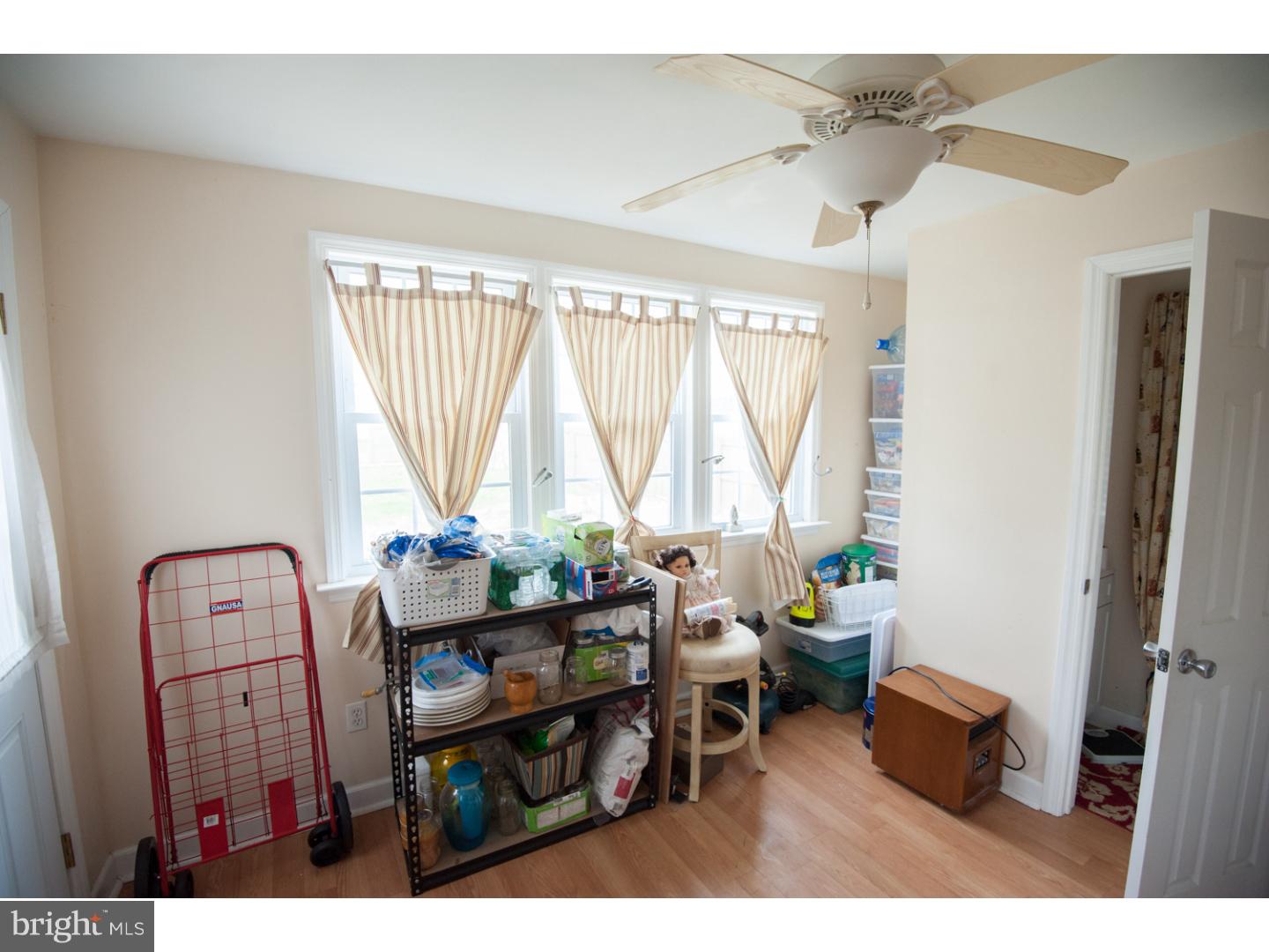 214 Sheridan Road Hamilton, NJ 08619 - Photo 7 of 14 Office / Study