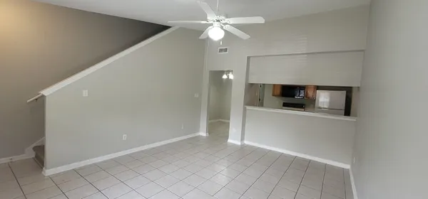 $1,525 | 2525 Hartsfield Road, Unit 8, Tallahassee, FL 32303