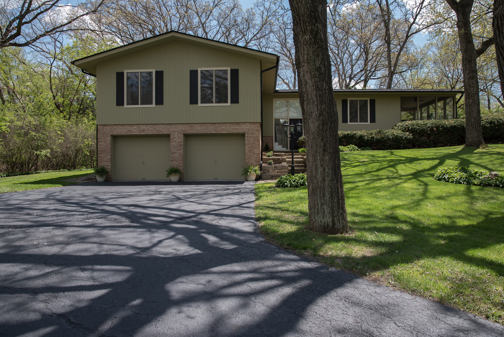 4120 Rigby Road Crystal Lake, IL 60012 - Photo 1 of 30