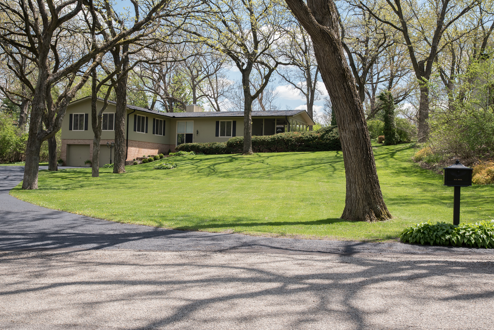 4120 Rigby Road Crystal Lake, IL 60012 - Photo 2 of 30