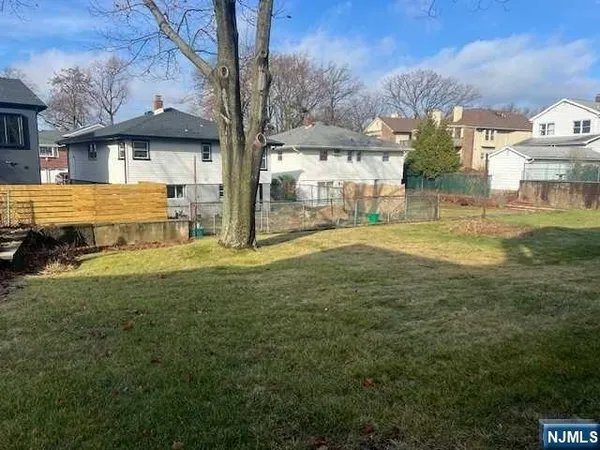 $3,800 | 13 3rd Street, Englewood Cliffs, NJ 07632