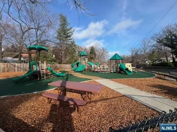 $3,800 | 13 3rd Street, Englewood Cliffs, NJ 07632