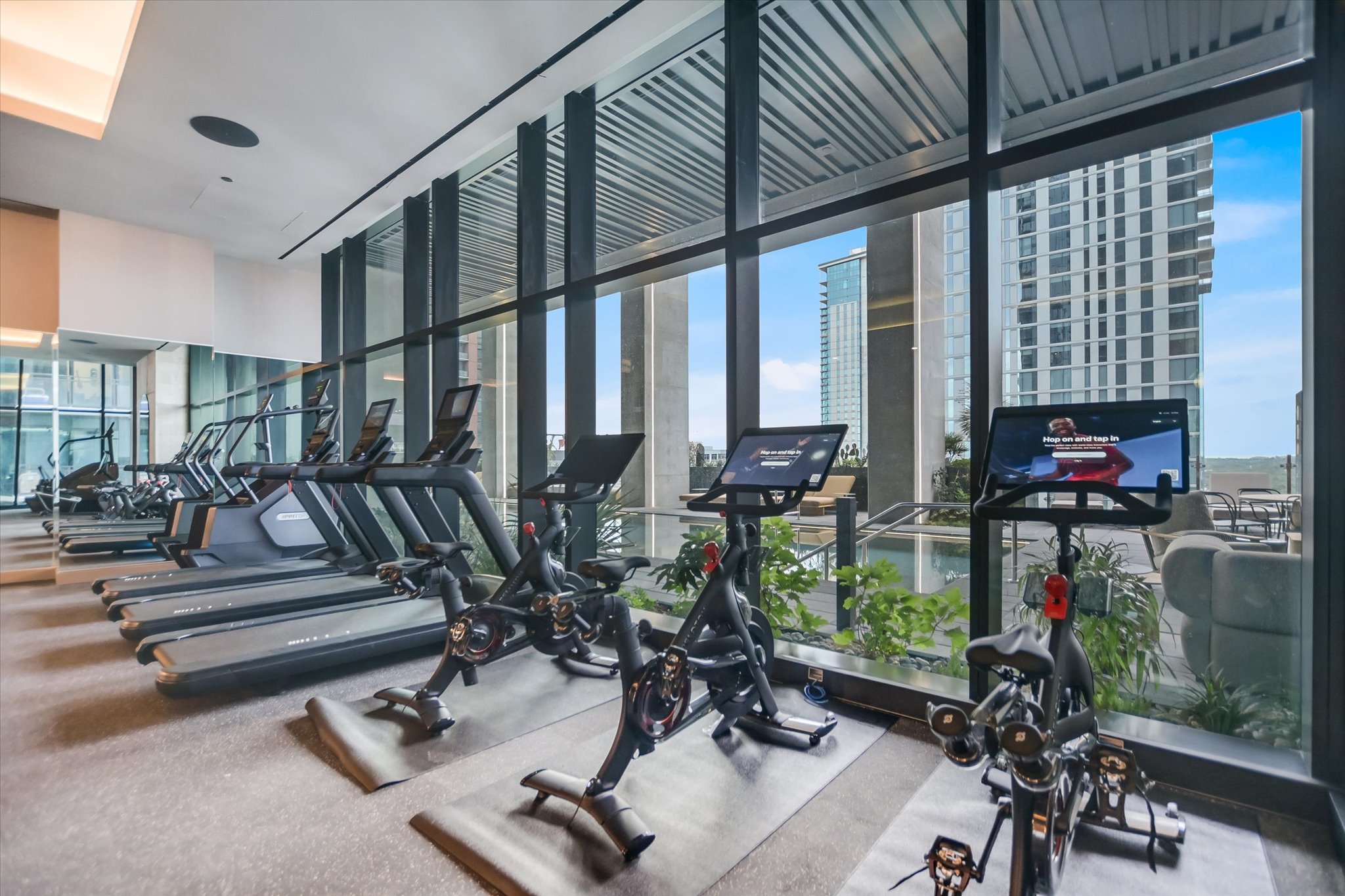 610 Davis Street, Unit 4401 Austin, TX 78701 - Photo 27 of 32