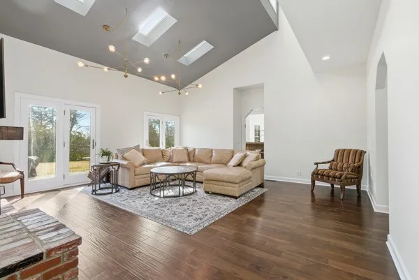 a picture of a bathroom