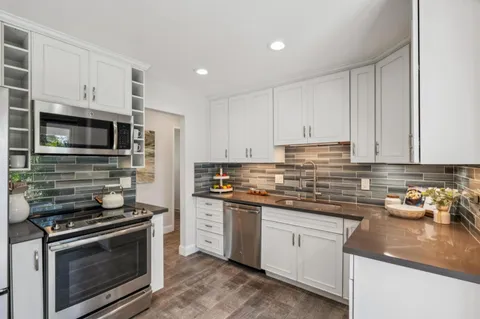 $1,825,000 | 2825 Washington Avenue, Redwood City, CA 94061