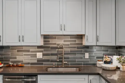 $1,825,000 | 2825 Washington Avenue, Redwood City, CA 94061