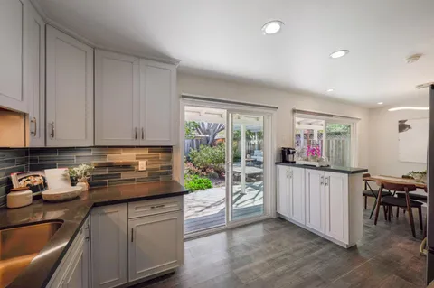 $1,825,000 | 2825 Washington Avenue, Redwood City, CA 94061