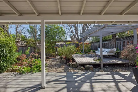 $1,825,000 | 2825 Washington Avenue, Redwood City, CA 94061