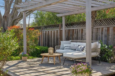 $1,825,000 | 2825 Washington Avenue, Redwood City, CA 94061