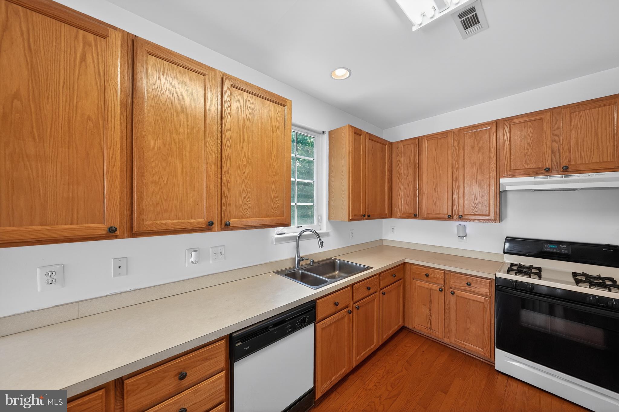 9200 Fox Park Road Clinton, MD 20735 - Photo 9 of 30 Gallery Image 9