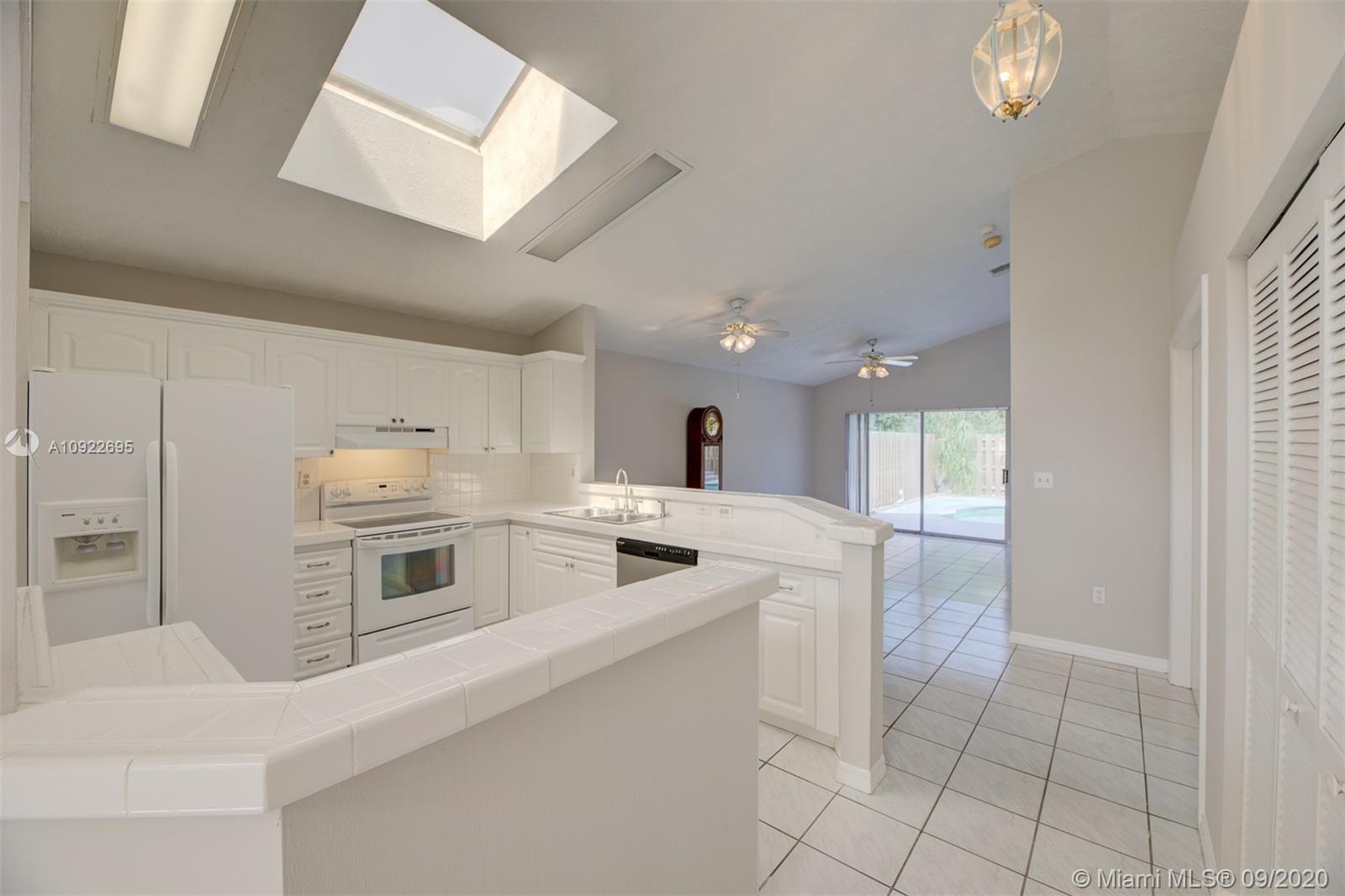 14520 Southwest 128th Court Road Miami, FL 33186 - Photo 6 of 28 Gallery Image 6