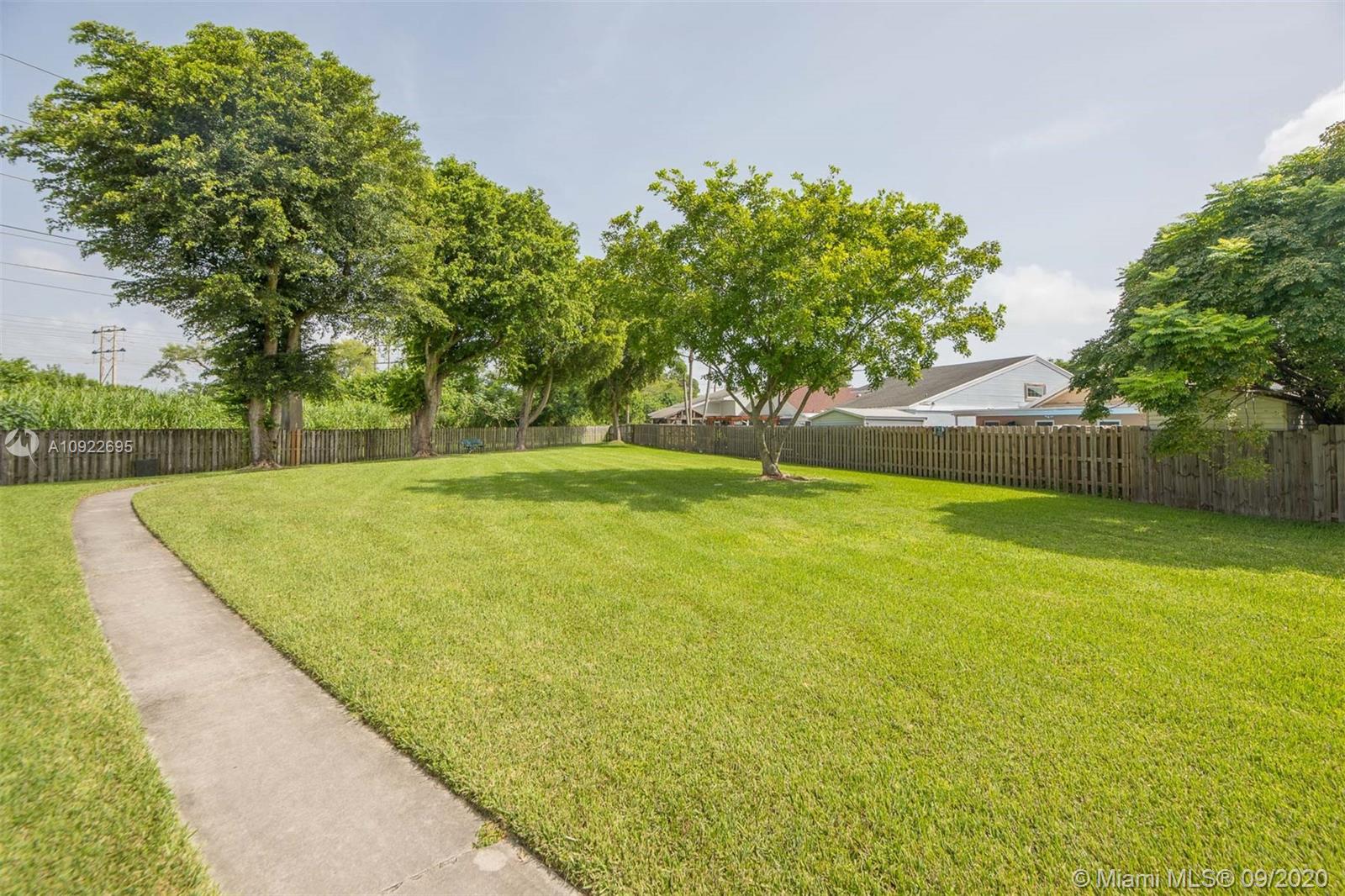 14520 Southwest 128th Court Road Miami, FL 33186 - Photo 8 of 28 Gallery Image 8