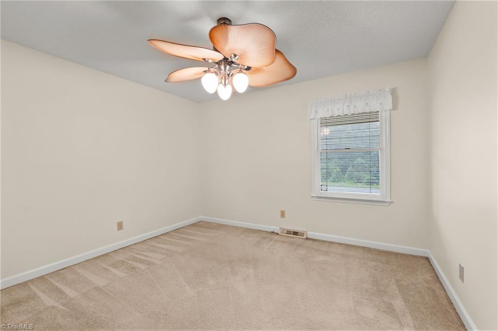 482 Motsinger Road Winston-Salem, NC 27107 - Photo 27 of 34