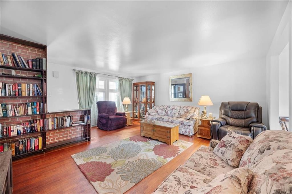 173 William Circle McKees Rocks, PA 15136 - Photo 6 of 23 Gallery Image 6