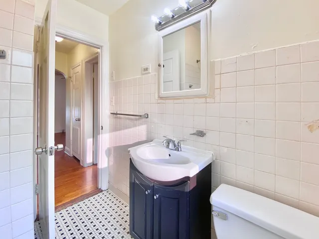 $206,000 | 18034 Ridgewood Avenue, Lansing, IL 60438