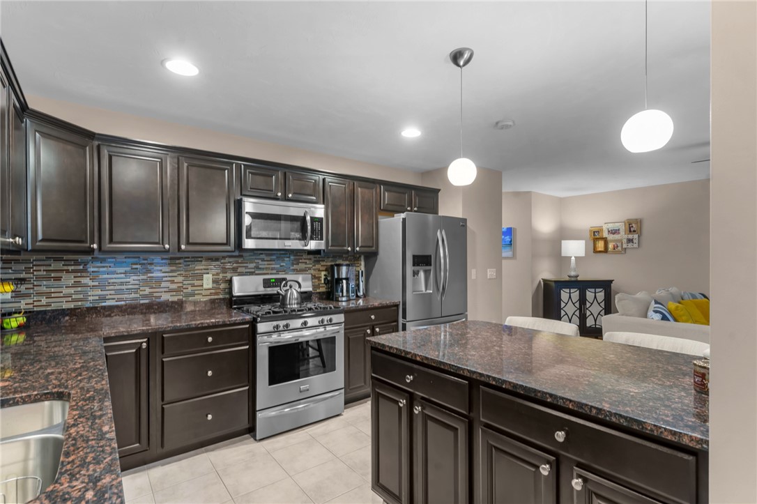 8 Nicole Circle, Unit B Smithfield, RI 02917 - Photo 8 of 21