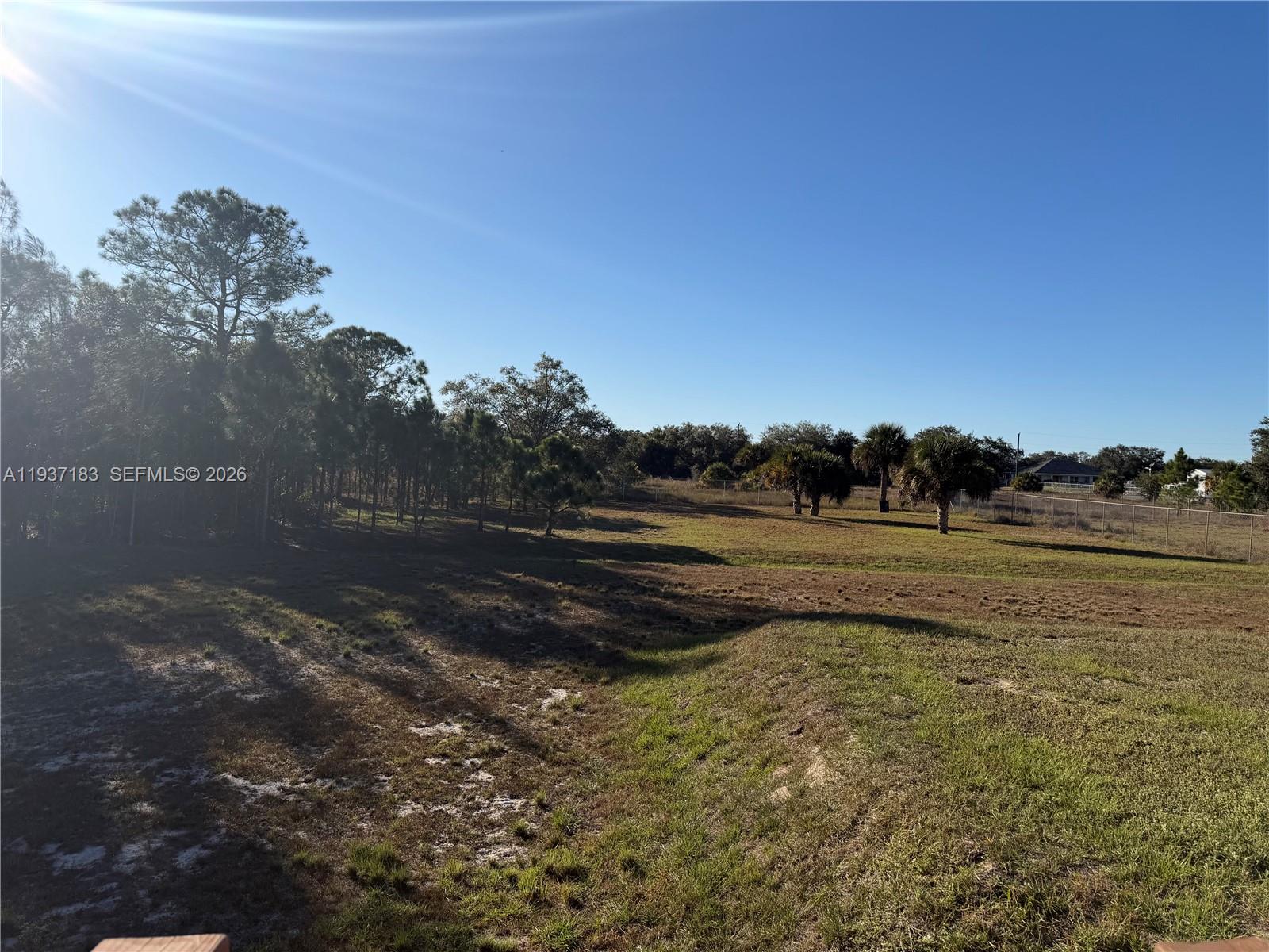 130 North Granja Street Clewiston, FL 33440 - Photo 9 of 10 a view of a yard