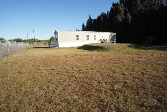 $295,000 | 130 North Granja Street, Clewiston, FL 33440