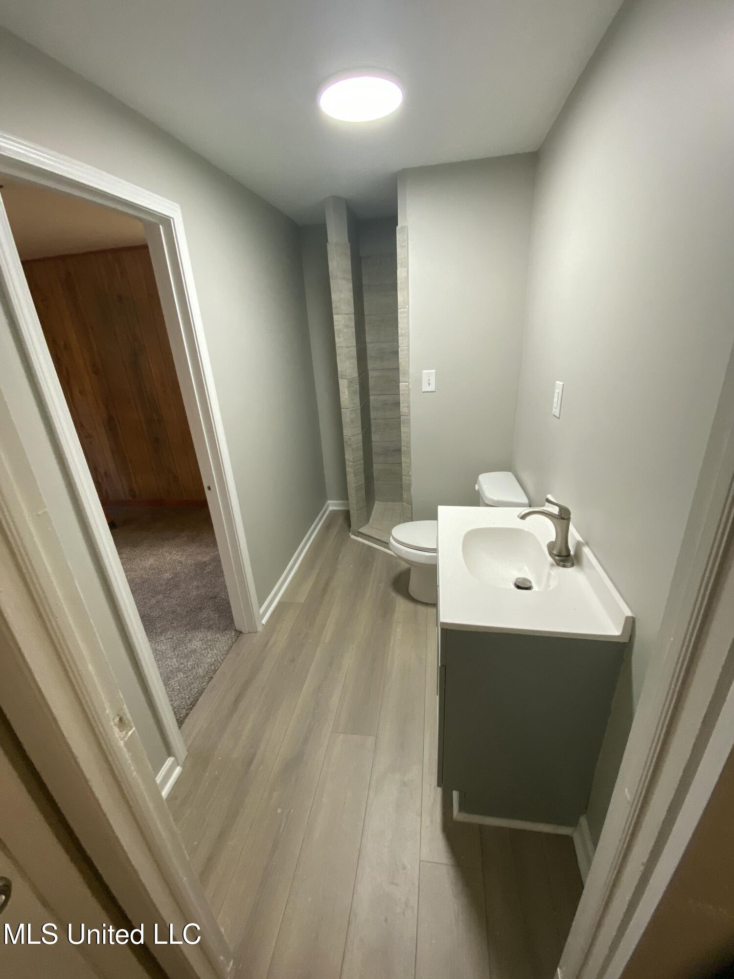 593 Highway 310 Como, MS 38619 - Photo 6 of 8 E03DE695-CAB6-445C-8E3A-4229FA95D9D6