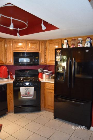 728 South Lakeland Street Ridgecrest, CA 93555 - Photo 8 of 16 Gallery Image 8