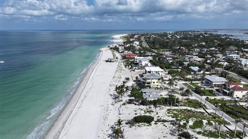 6453 Gulfside Road Longboat Key, FL 34228 - Photo 4 of 21 a view of a city