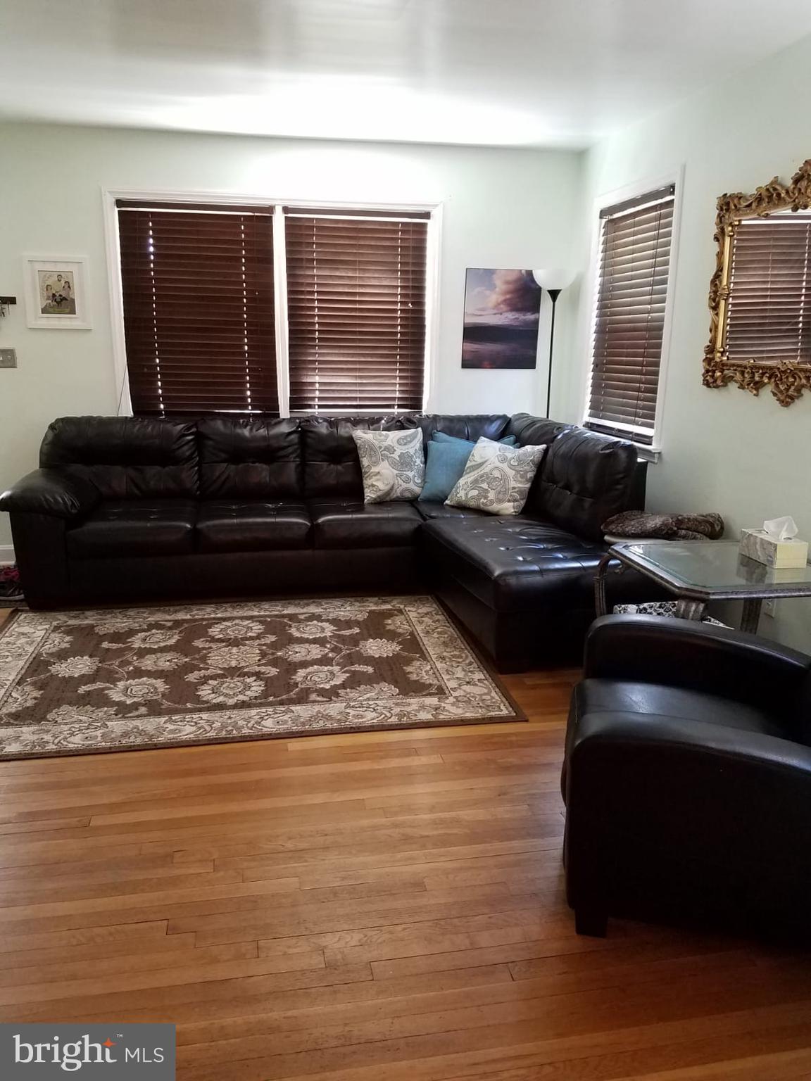 6915 Fieldcrest Road Baltimore, MD 21215 - Photo 3 of 12