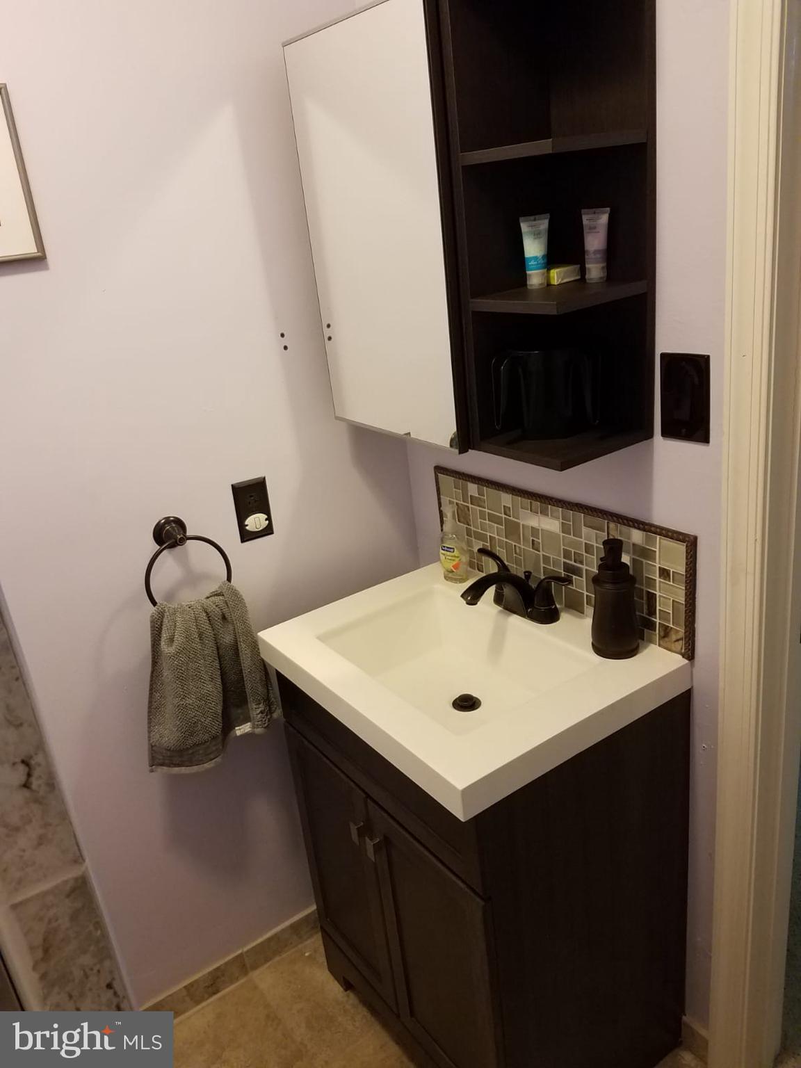 6915 Fieldcrest Road Baltimore, MD 21215 - Photo 9 of 12