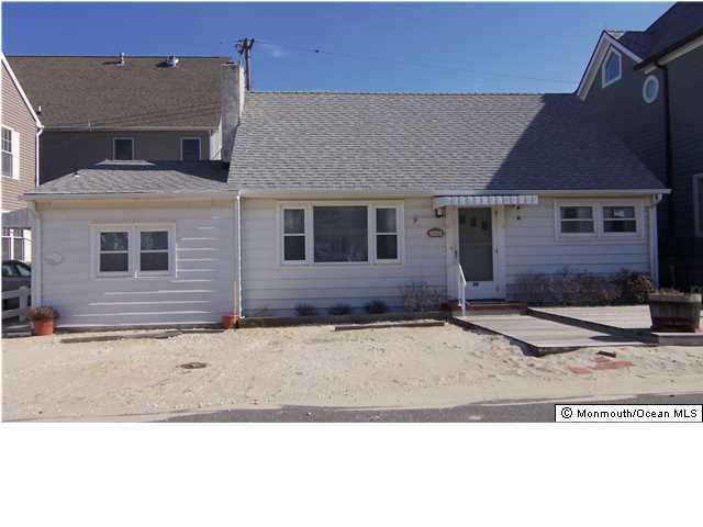 30 South Surf Road Lavallette, NJ 08735 - Photo 1 of 3 Primary Photo