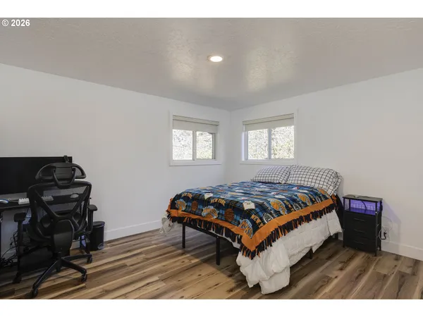 $2,000,000 | 19020 Southwest Christensen Road, McMinnville, OR 97128