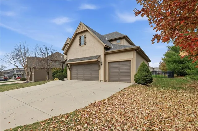 $699,000 | 24004 West 124th Street, Olathe, KS 66061