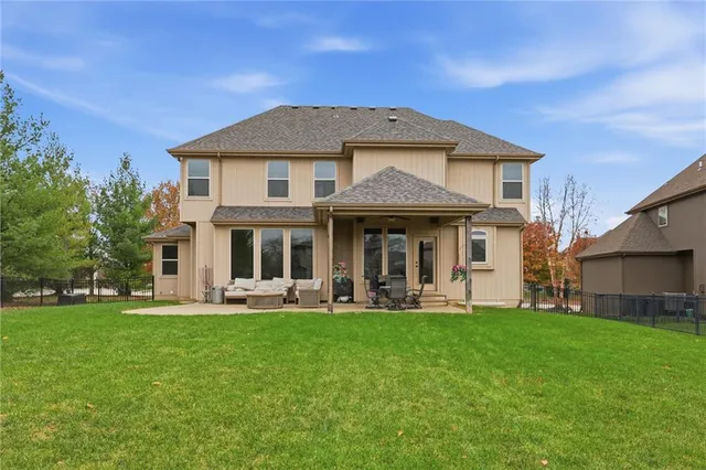 $699,000 | 24004 West 124th Street, Olathe, KS 66061