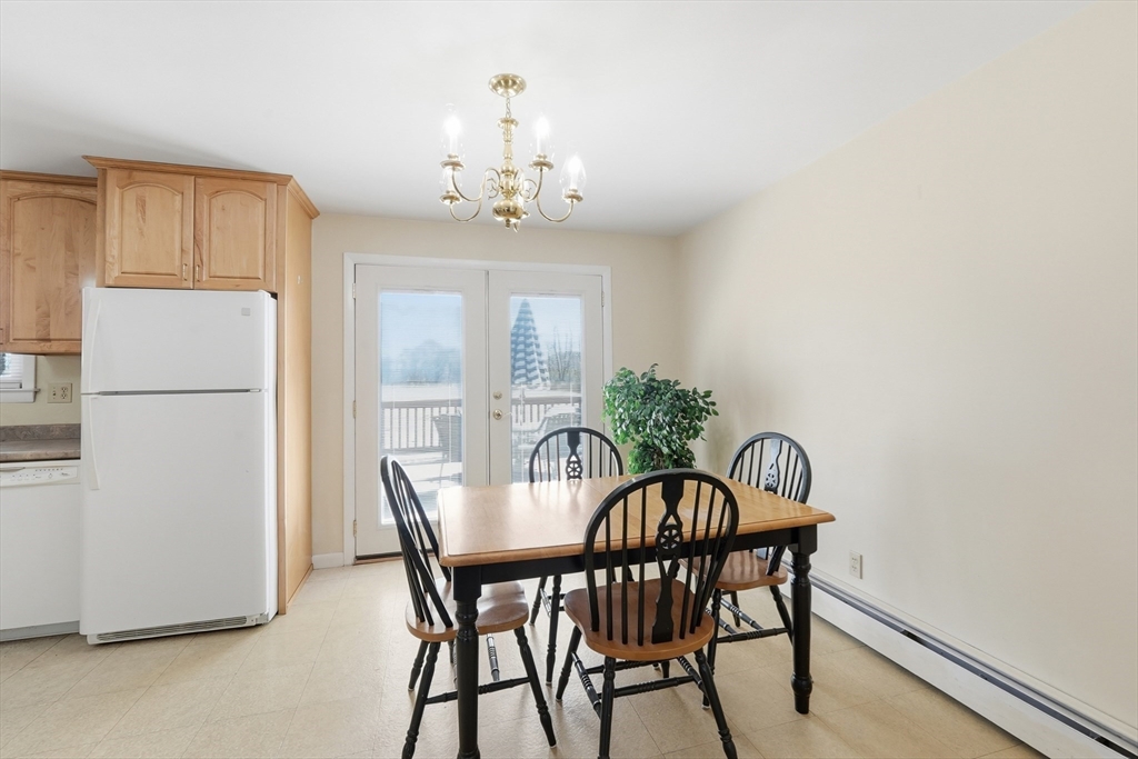 43 Robin Road Worcester, MA 01604 - Photo 11 of 31