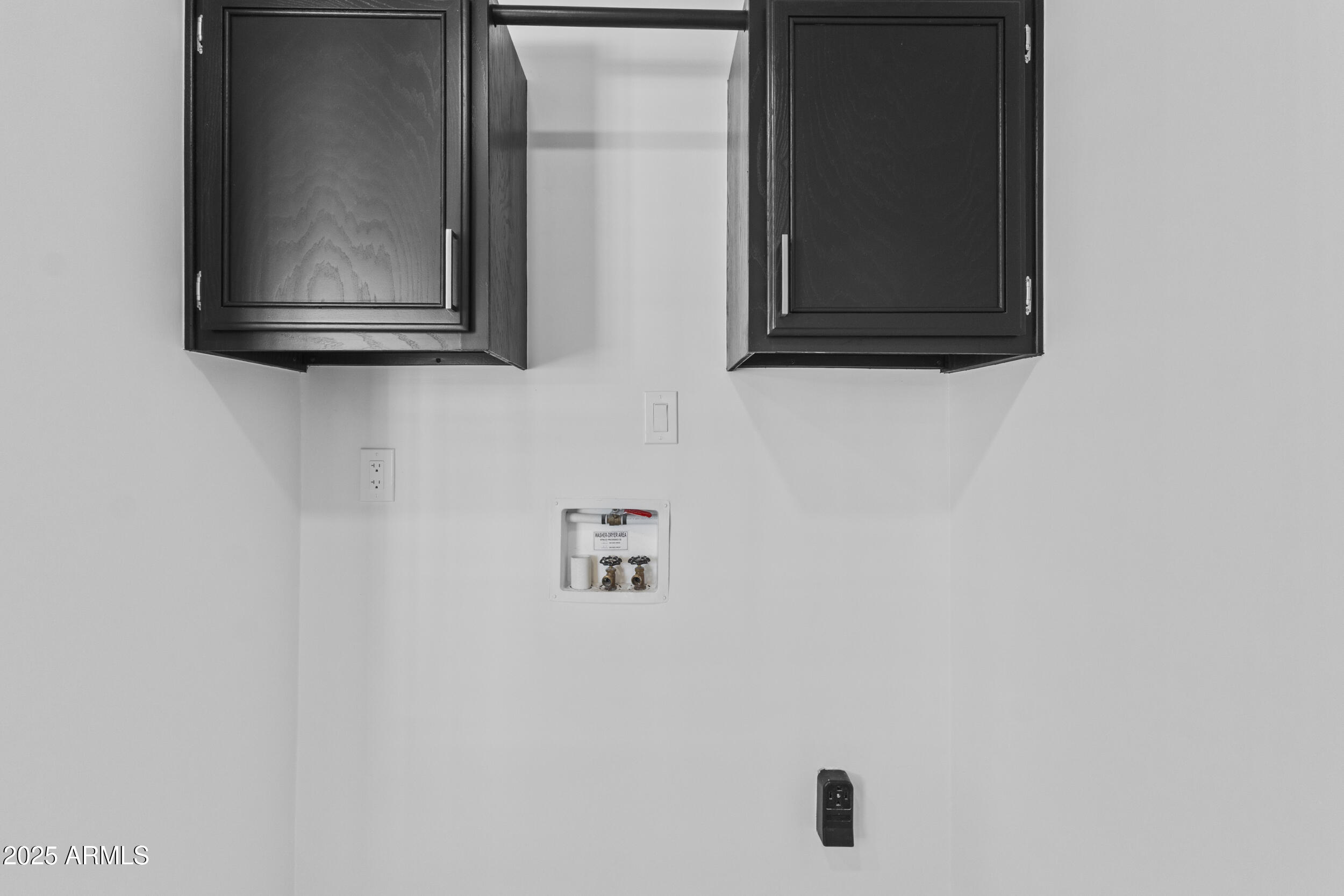 1123 West Summerside Road Phoenix, AZ 85041 - Photo 10 of 22 12_img_4454