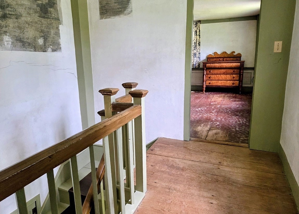 24 Brookfield Road Brimfield, MA 01010 - Photo 16 of 25