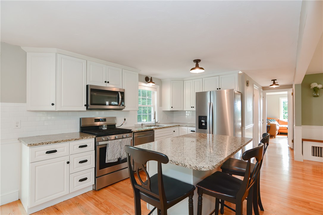 30 Westwood Road Lincoln, RI 02865 - Photo 11 of 49 Gallery Image 11
