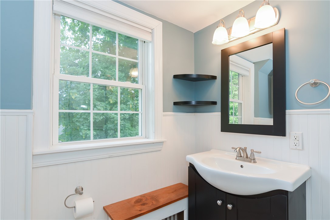 30 Westwood Road Lincoln, RI 02865 - Photo 31 of 49 Gallery Image 31