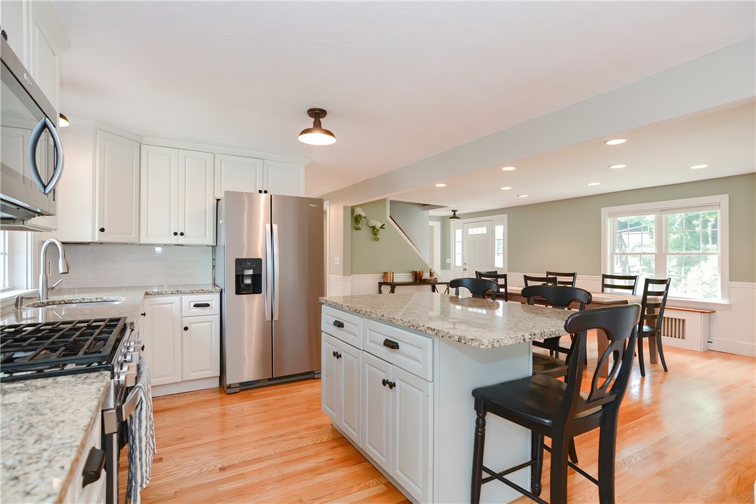 30 Westwood Road Lincoln, RI 02865 - Photo 10 of 49 Gallery Image 10