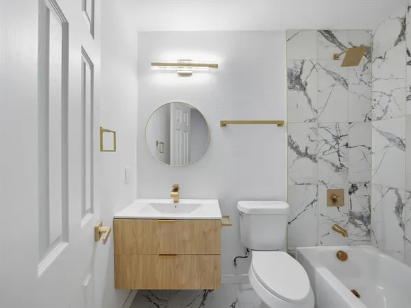 $2,800 | 10209 Casa View Drive, Dallas, TX 75228