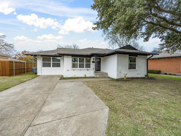 $2,800 | 10209 Casa View Drive, Dallas, TX 75228