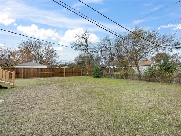 $2,800 | 10209 Casa View Drive, Dallas, TX 75228