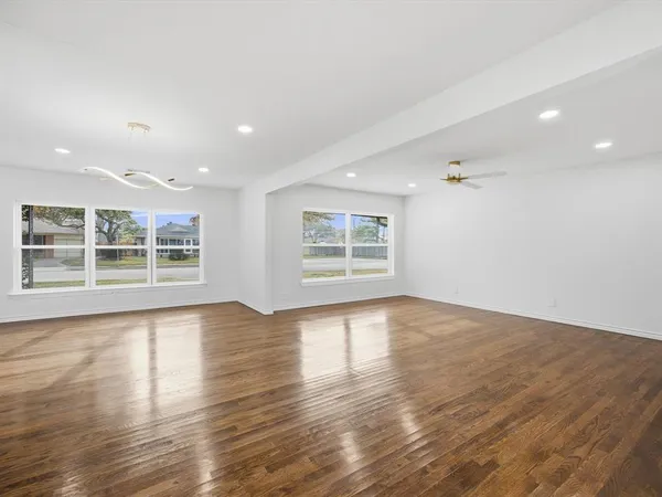 $2,800 | 10209 Casa View Drive, Dallas, TX 75228