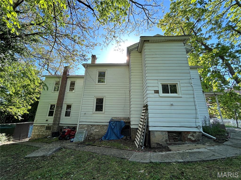 226 East 5th Street Alton, IL 62002 - Photo 3 of 3