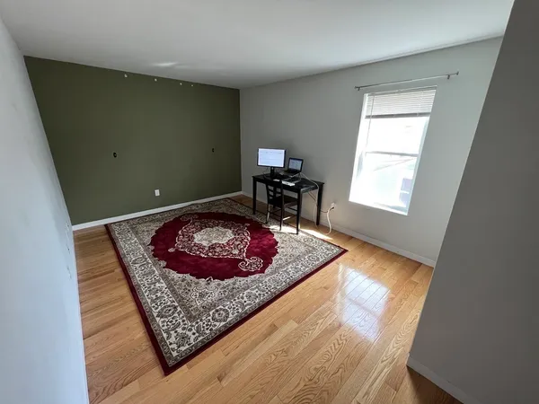 $3,500 | 255 Beacon Street, Unit 4C, Somerville, MA 02143