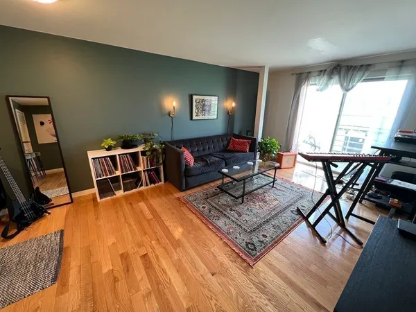 $3,500 | 255 Beacon Street, Unit 4C, Somerville, MA 02143