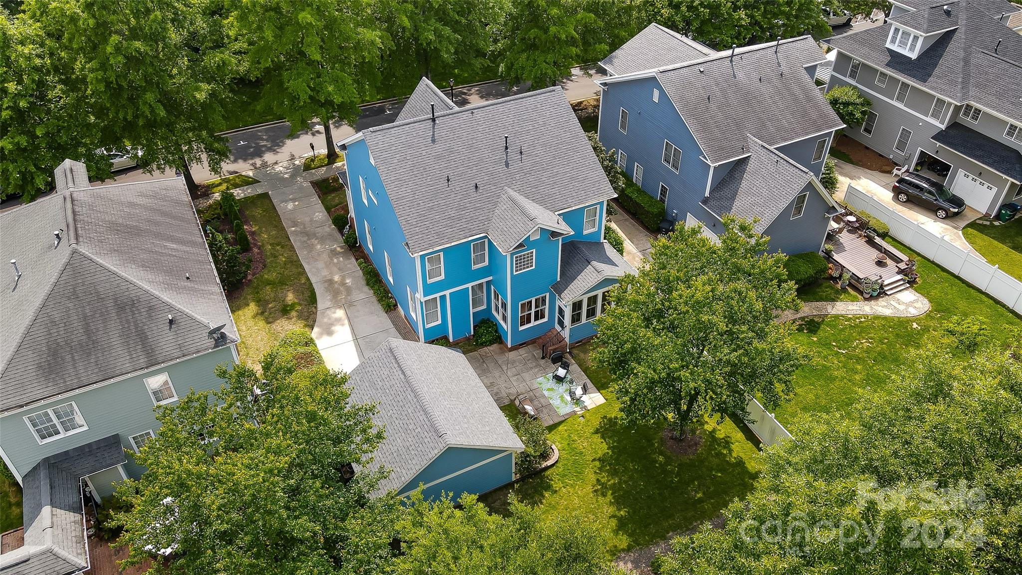 412 Sophia Court Fort Mill, SC 29708 - Photo 34 of 34 an aerial view of residential house with outdoor space and parking