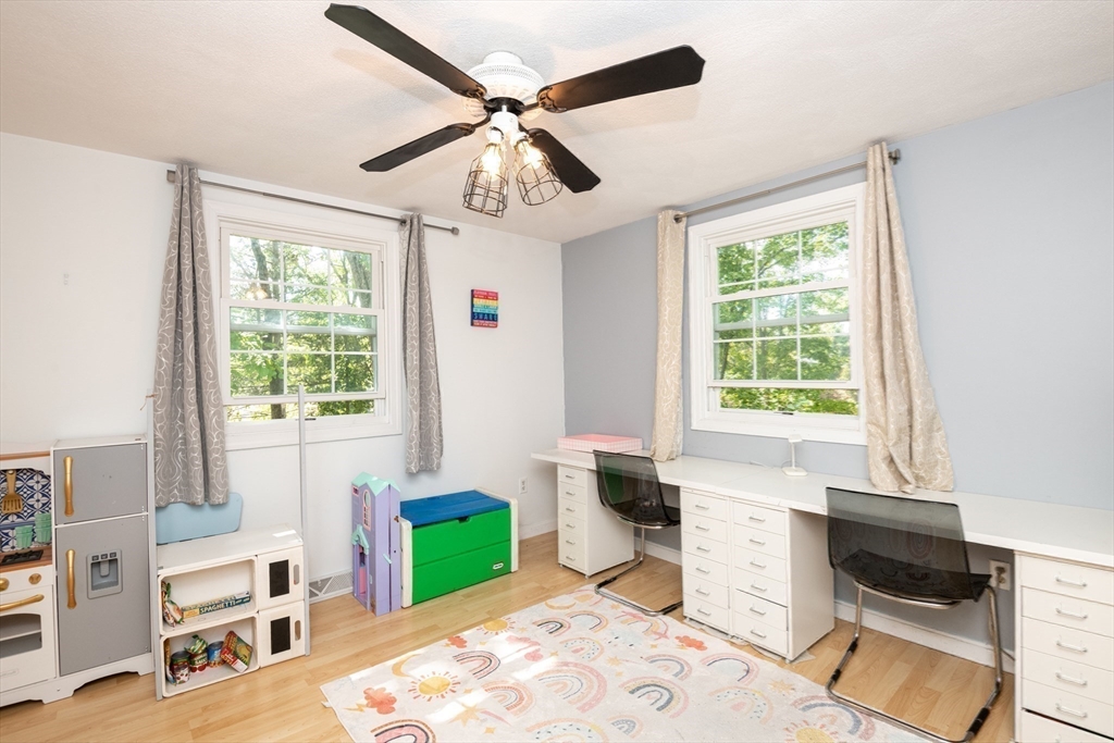 17 Sunnyside Road Woburn, MA 01801 - Photo 19 of 40 Gallery Image 19