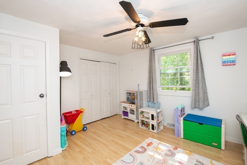 17 Sunnyside Road Woburn, MA 01801 - Photo 20 of 40 Gallery Image 20