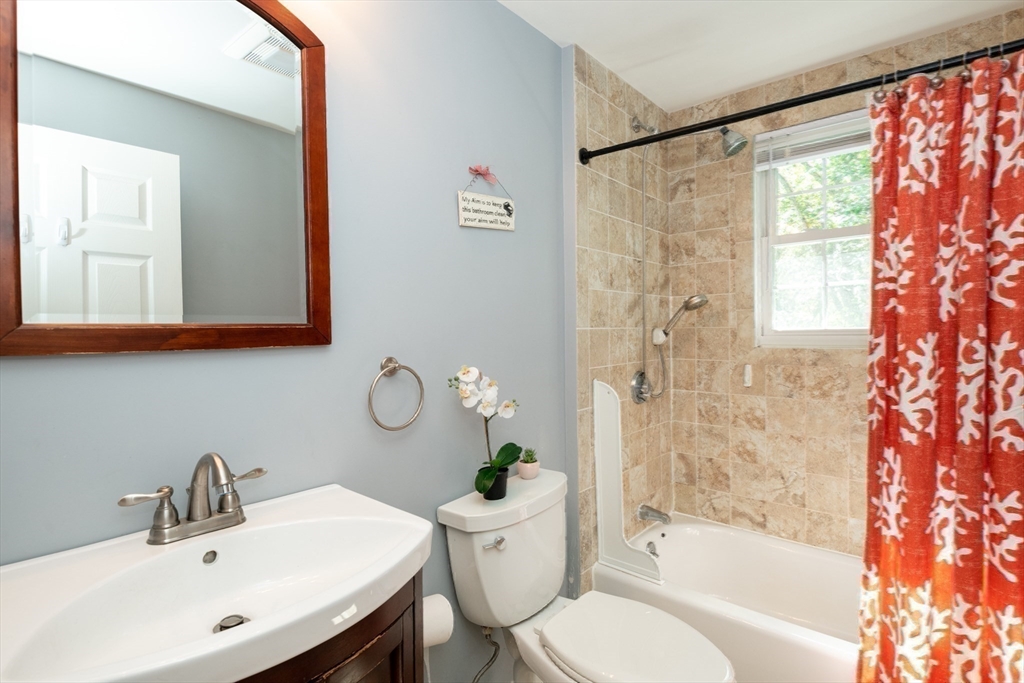 17 Sunnyside Road Woburn, MA 01801 - Photo 21 of 40 Gallery Image 21