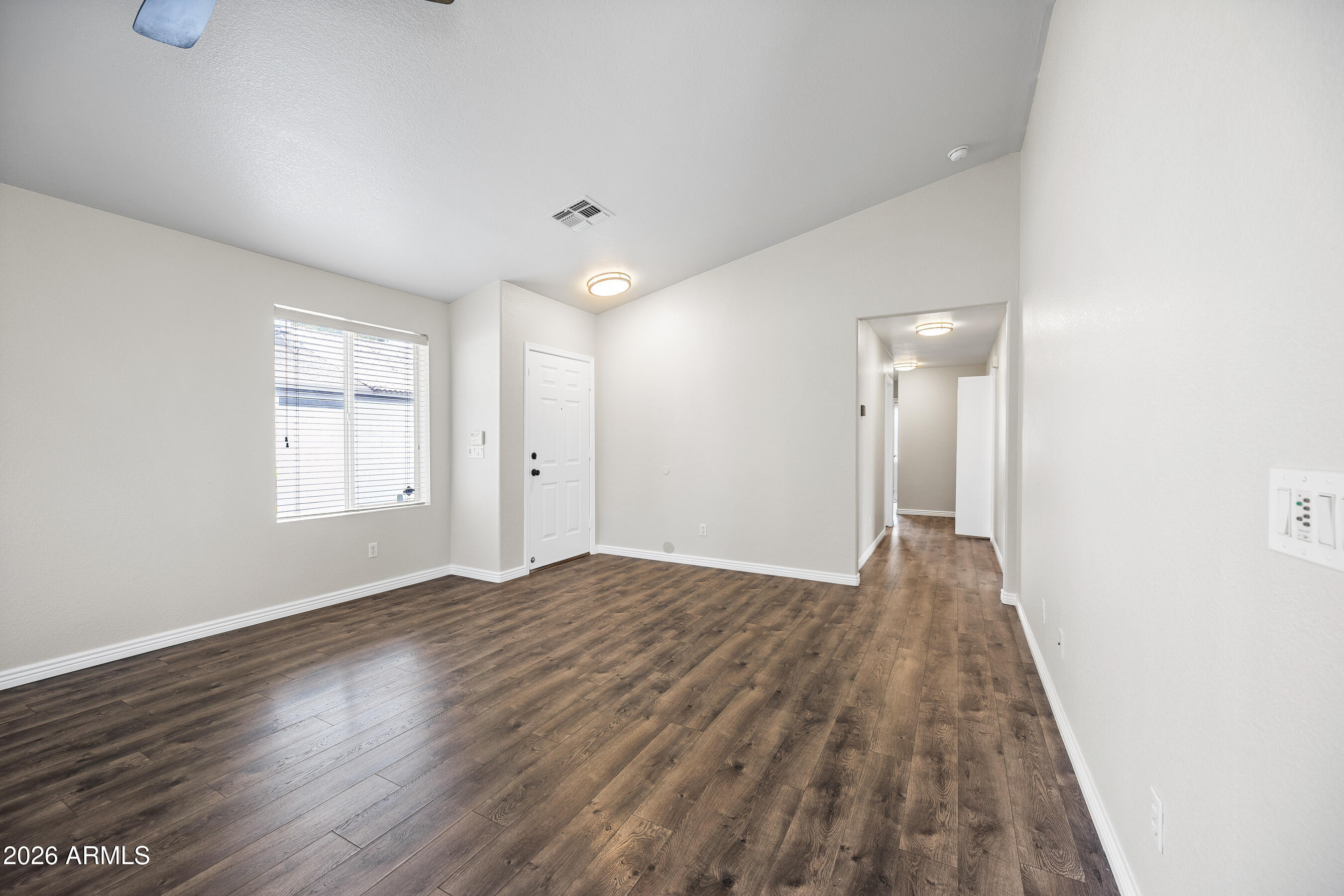 4032 North 14th Place Phoenix, AZ 85014 - Photo 6 of 22 6-4032N14P-ocupix-