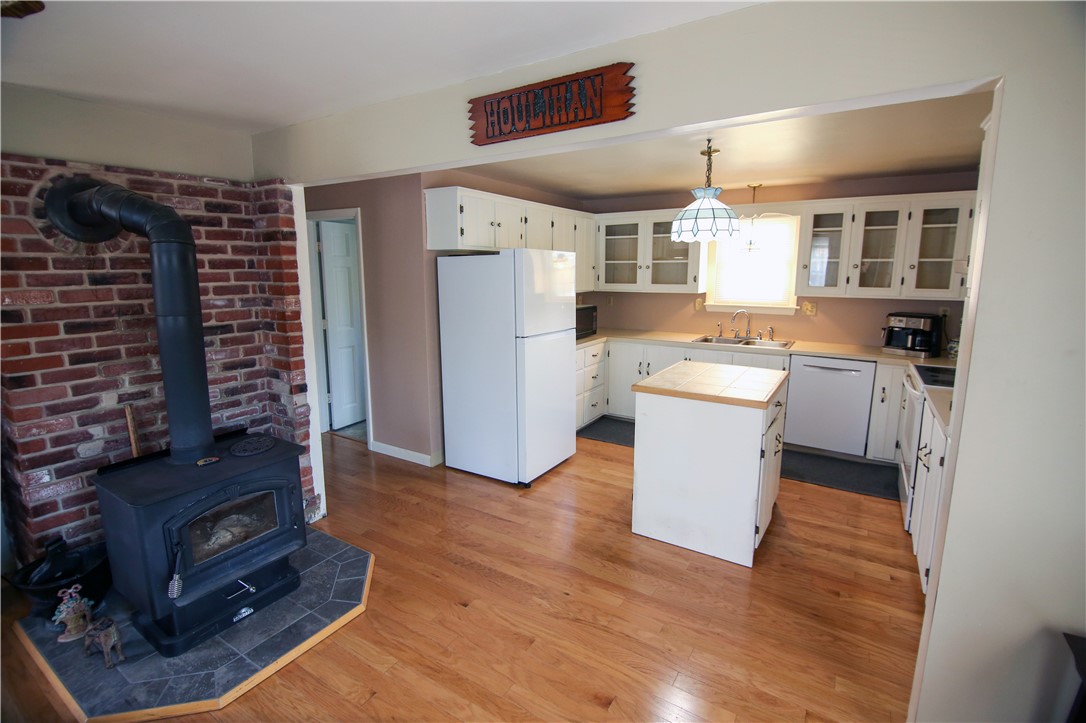 178 Buckeye Brook Road Charlestown, RI 02813 - Photo 6 of 15 Gallery Image 6